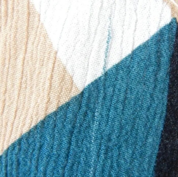 Torrid Geometric Swing Tank Top - Picture 4 of 4